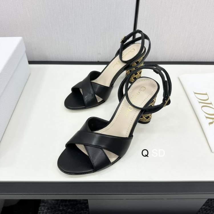 Picture of Dior Shoes _SKUDiorsz35-404CM8CMSD10053733